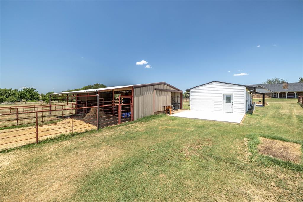 151 County Road 3699 Springtown, TX 76082 - Photo 30 of 35