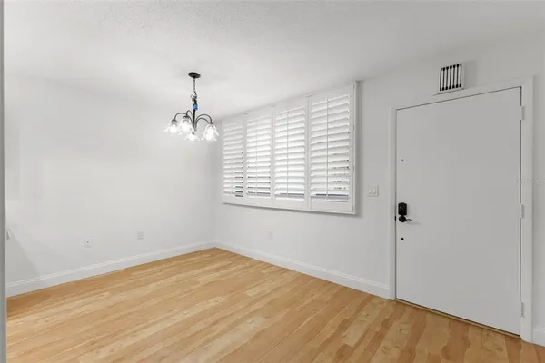 $1,750 | 1001 Pearce Drive, Unit 302, Clearwater, FL 33764