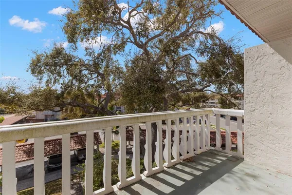 $1,750 | 1001 Pearce Drive, Unit 302, Clearwater, FL 33764