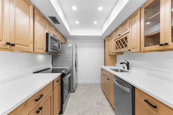 $1,750 | 1001 Pearce Drive, Unit 302, Clearwater, FL 33764