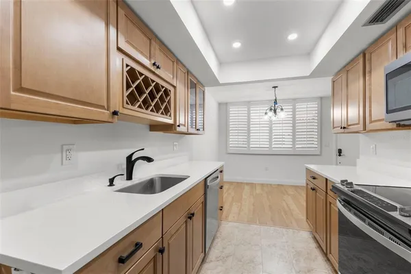 $1,750 | 1001 Pearce Drive, Unit 302, Clearwater, FL 33764