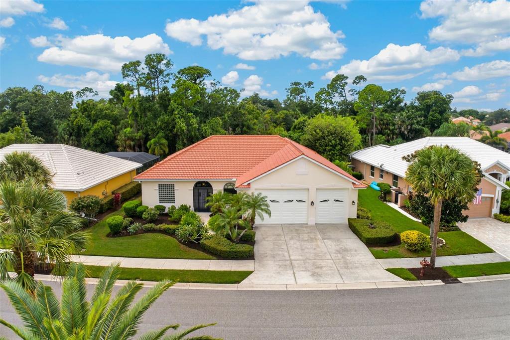 679 Sawgrass Bridge Road Venice, FL 34292 - Photo 2 of 88 Gallery Image 2