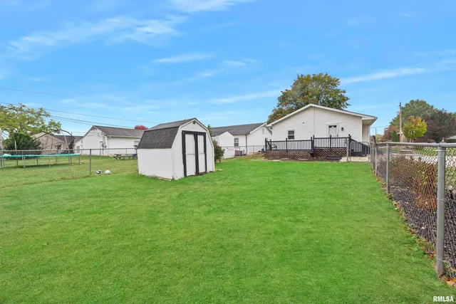 $99,900 | 304 South Main Street, Bellevue, IL 61604