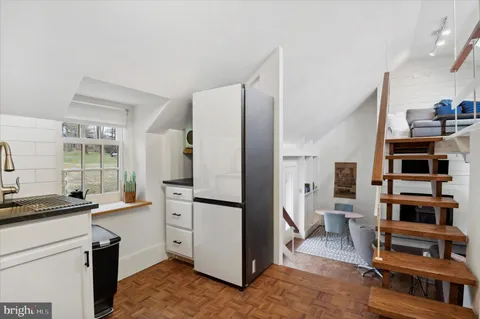 $1,800 | 565 Upper Pike Creek Road, Newark, DE 19711