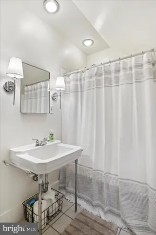 $1,800 | 565 Upper Pike Creek Road, Newark, DE 19711