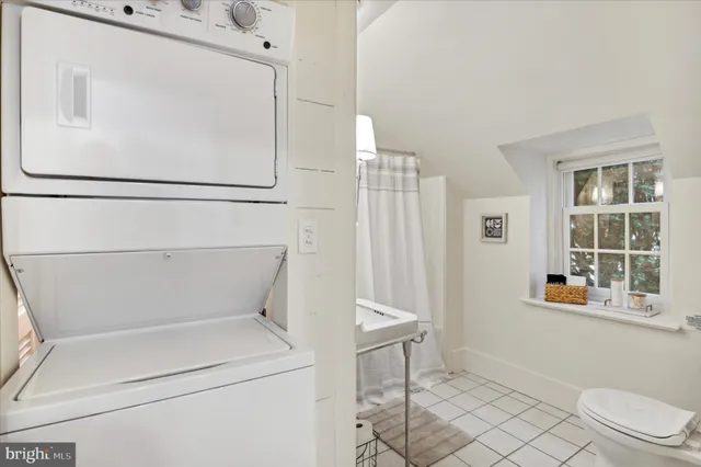 $1,800 | 565 Upper Pike Creek Road, Newark, DE 19711