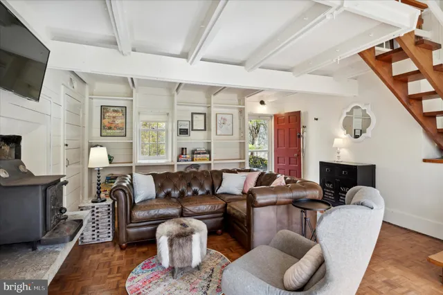 $1,800 | 565 Upper Pike Creek Road, Newark, DE 19711