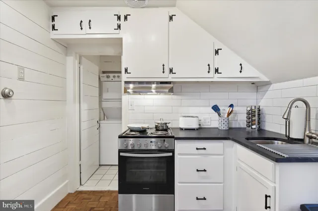 $1,800 | 565 Upper Pike Creek Road, Newark, DE 19711