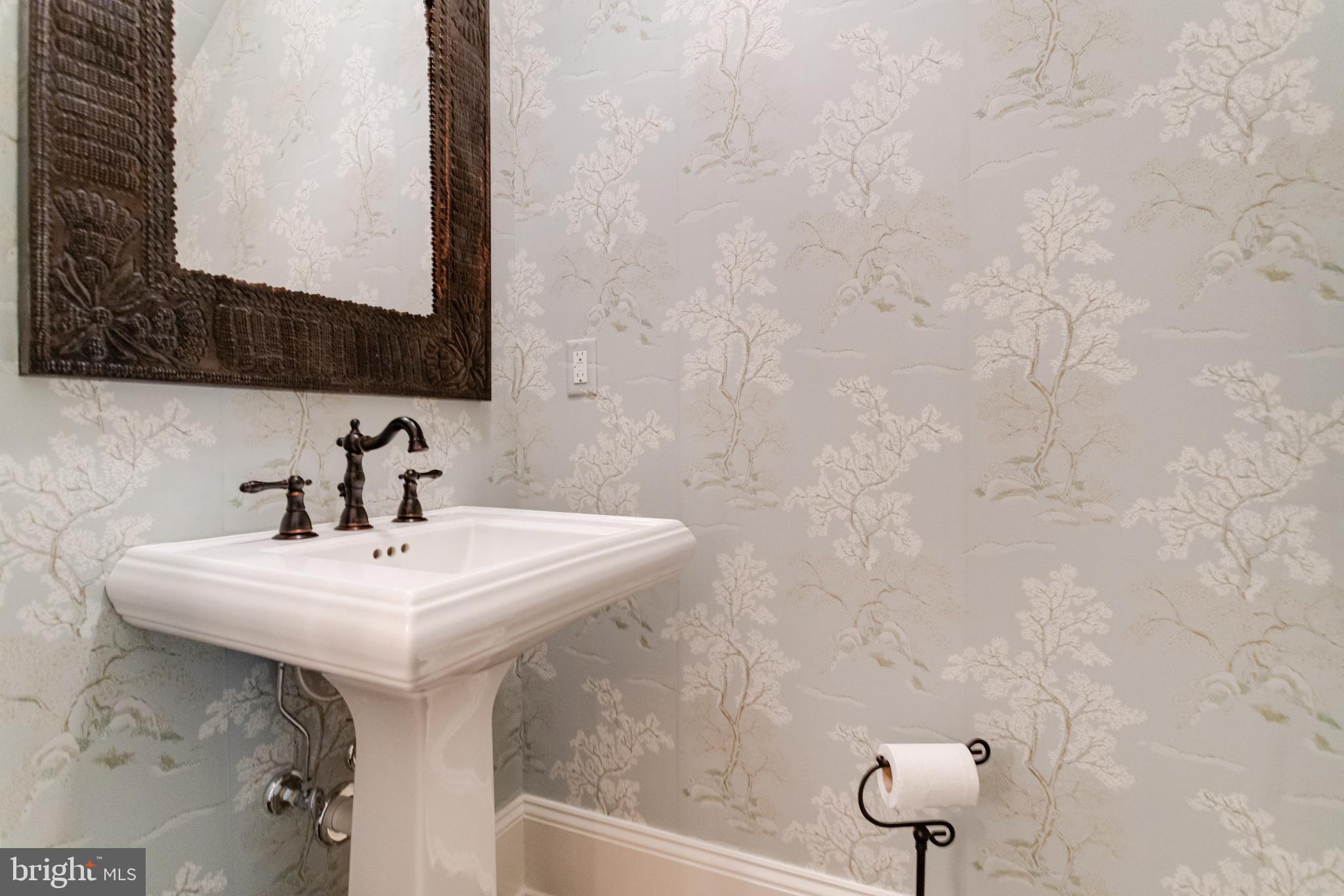 12831 Stone Eagle Road Phoenix, MD 21131 - Photo 33 of 91 2nd powder room on main level