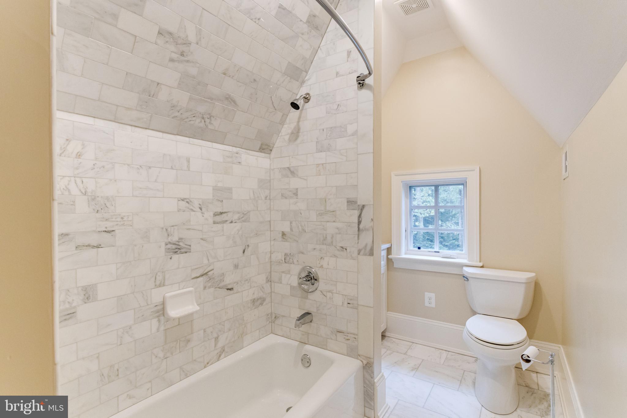 12831 Stone Eagle Road Phoenix, MD 21131 - Photo 70 of 91 3rd floor Marble bathroom