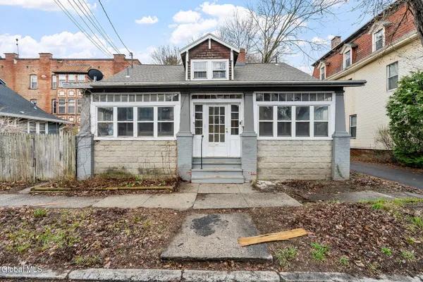 $210,000 | 14 103rd Street, Troy, NY 12180
