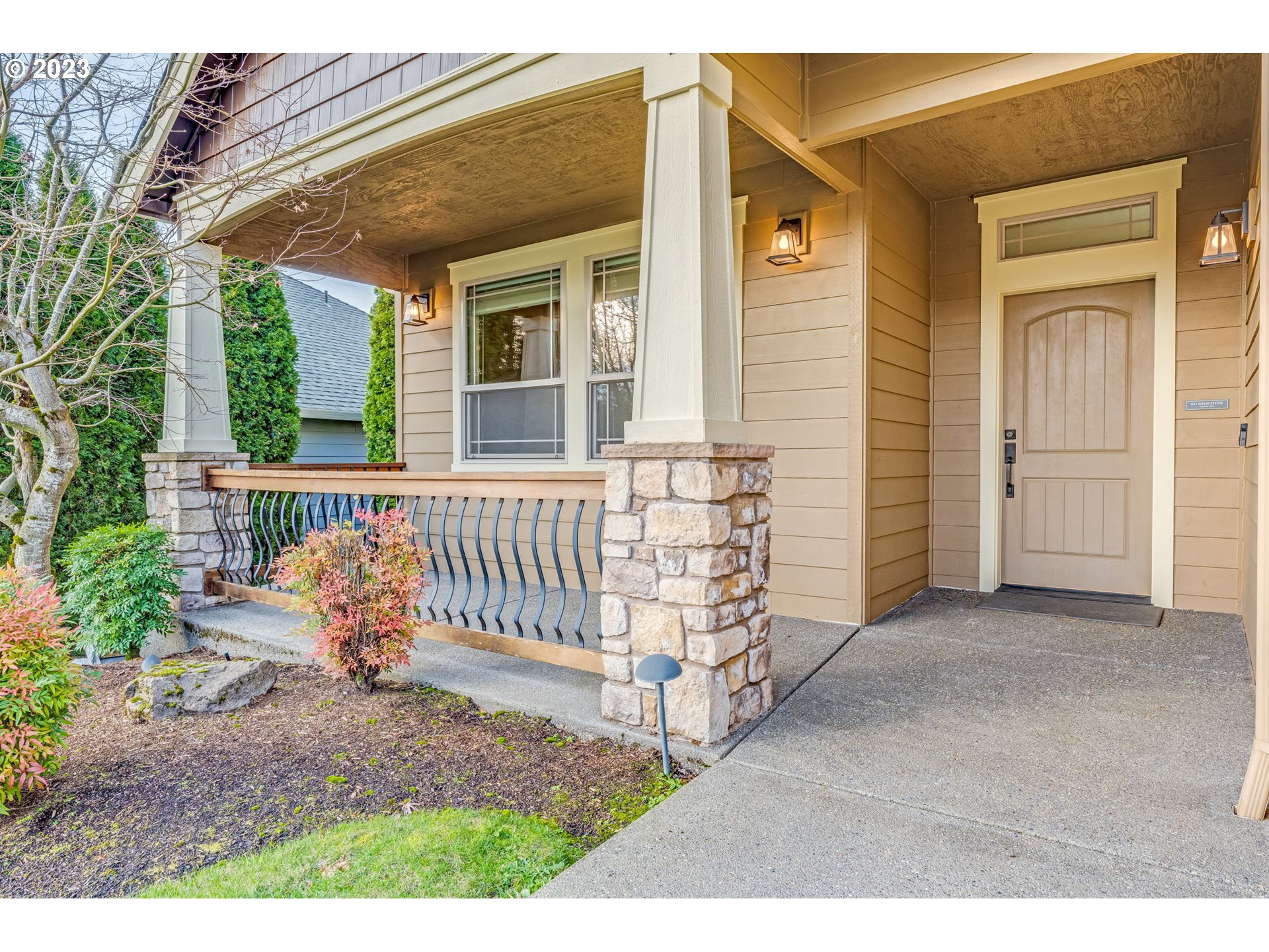841 Northwest Sacajawea Place Camas, WA 98607 - Photo 3 of 48 front view of a house with a porch