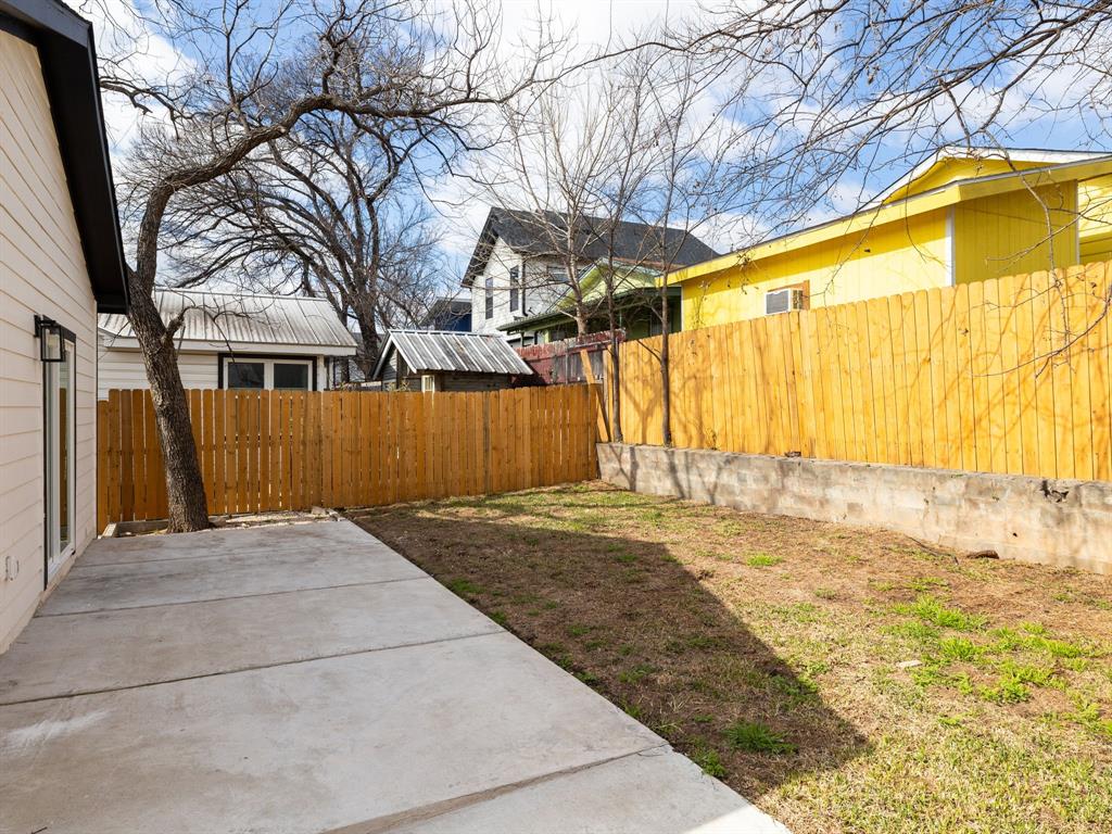 2308 Santa Maria Street Austin, TX 78702 - Photo 22 of 32