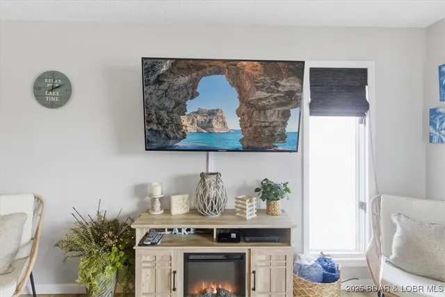 $229,000 | 1542 Harbor Point, Unit C201, Osage Beach, MO 65065