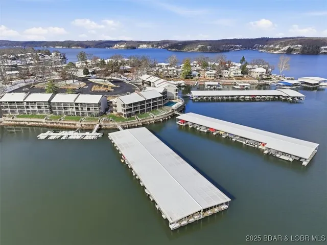 $229,000 | 1542 Harbor Point, Unit C201, Osage Beach, MO 65065