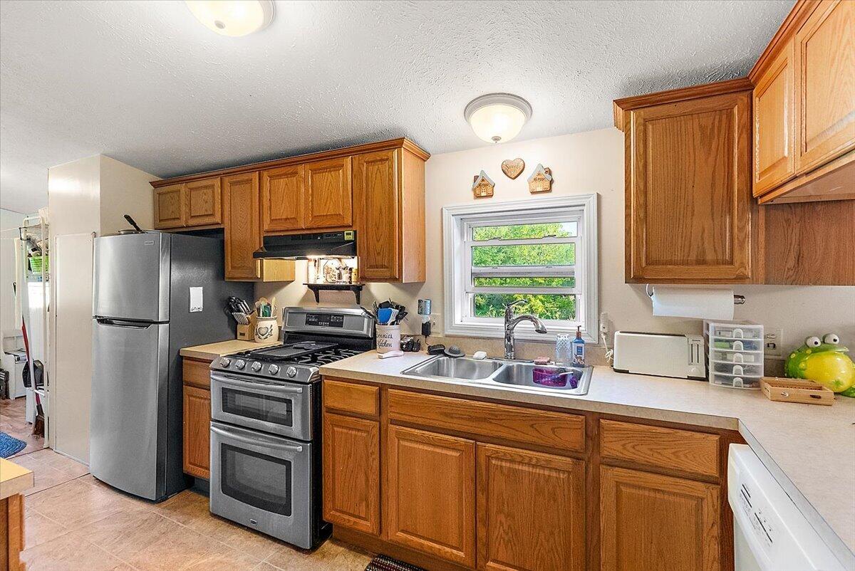 9423 East Baker Road Hesperia, MI 49421 - Photo 12 of 56