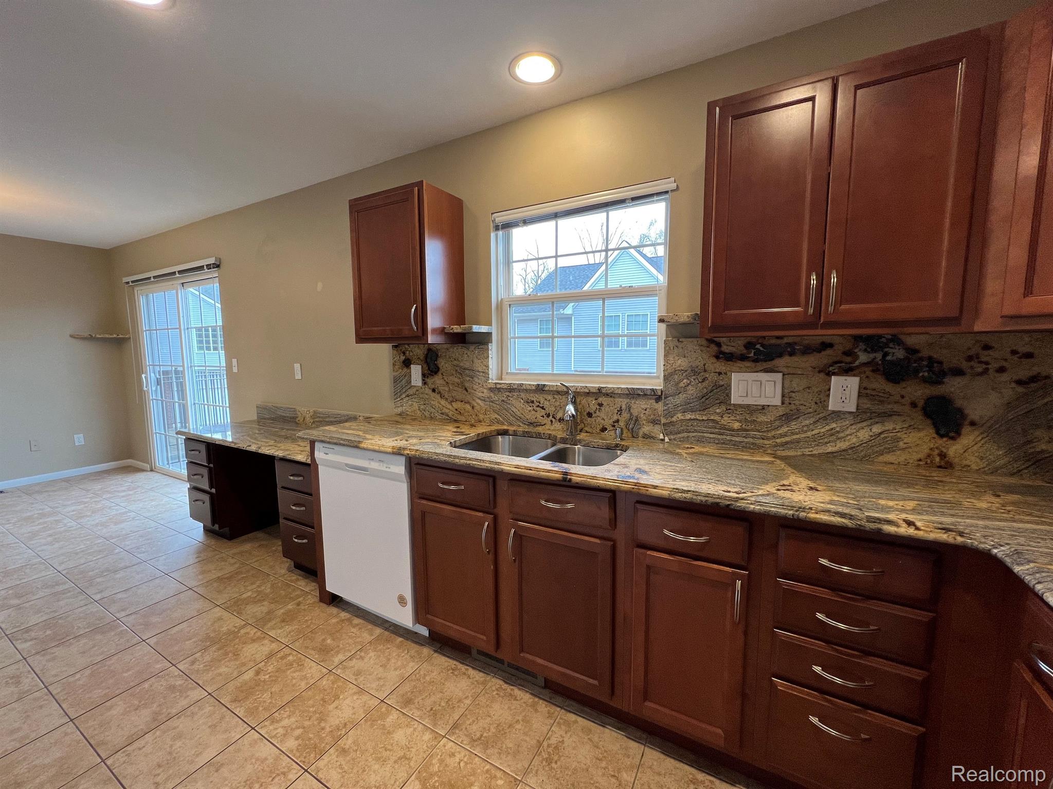 2030 Decker Road Walled Lake, MI 48390 - Photo 9 of 27 Gallery Image 9