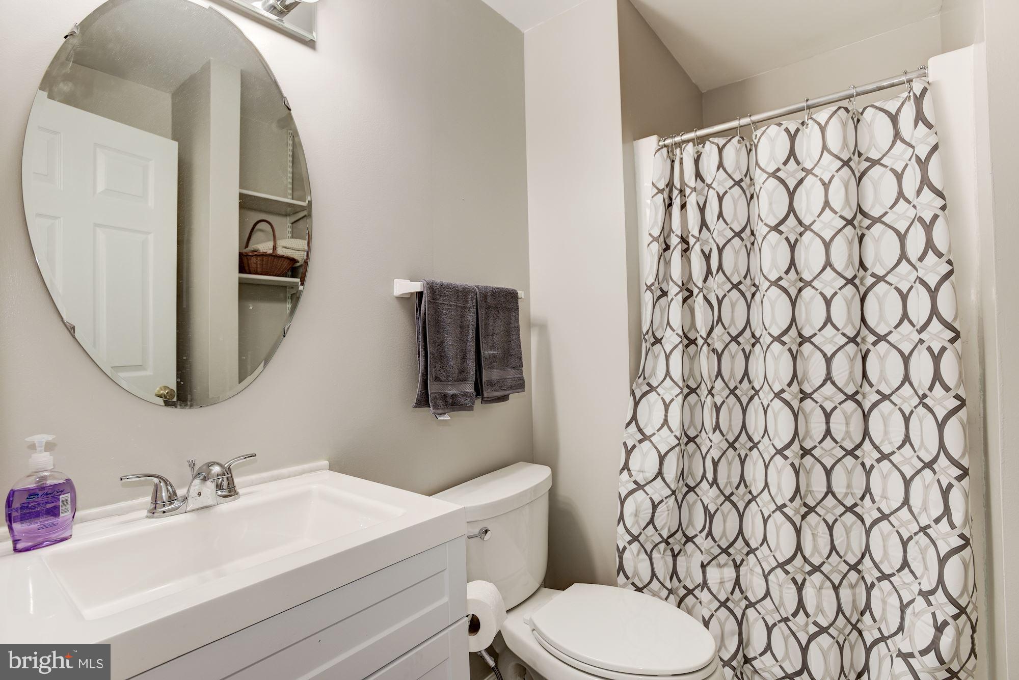 20709 Rainsboro Drive Ashburn, VA 20147 - Photo 22 of 28