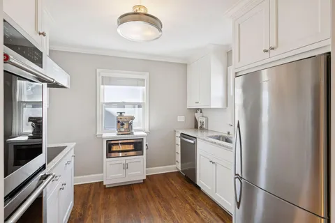 $599,000 | 3316 France Avenue South, St. Louis Park, MN 55416