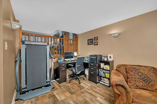 $320,000 | 13808 Sandra Lane, Crestwood, IL 60418