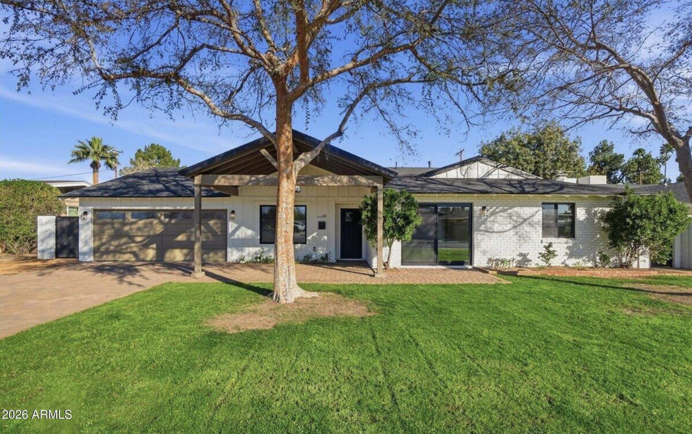 4515 North 35th Street Phoenix, AZ 85018 - Photo 2 of 36 Welcome Home!