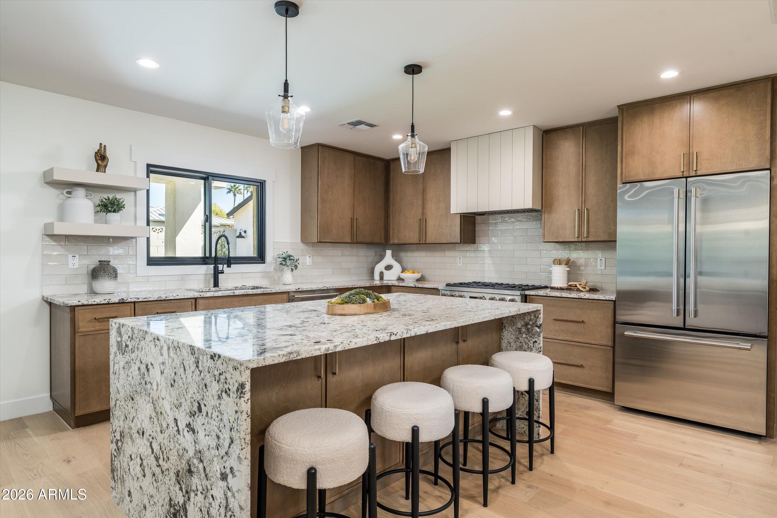 4515 North 35th Street Phoenix, AZ 85018 - Photo 8 of 36 Kitchen