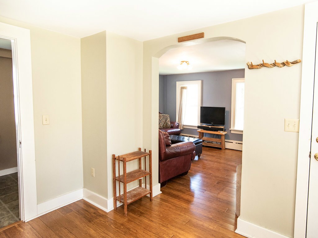 7 Richardson Street Rochester, NH 03867 - Photo 4 of 17