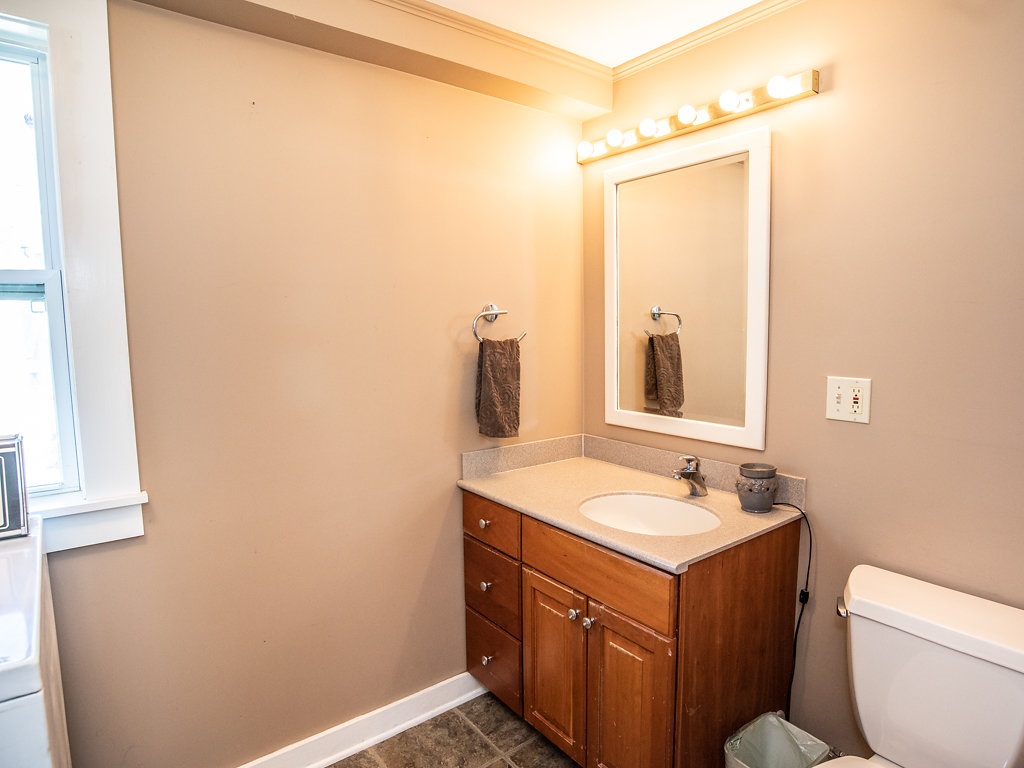 7 Richardson Street Rochester, NH 03867 - Photo 7 of 17