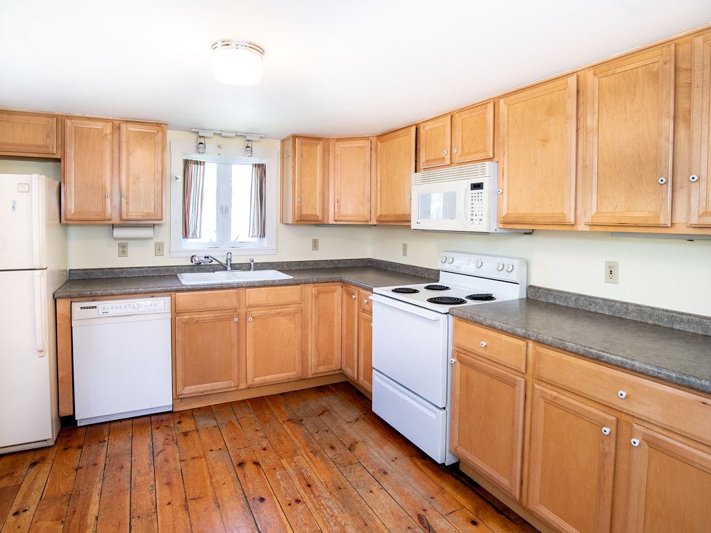 7 Richardson Street Rochester, NH 03867 - Photo 9 of 17