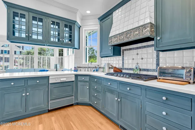 $9,500,000 | 634-640 East Avenue, Bay Head, NJ 08742