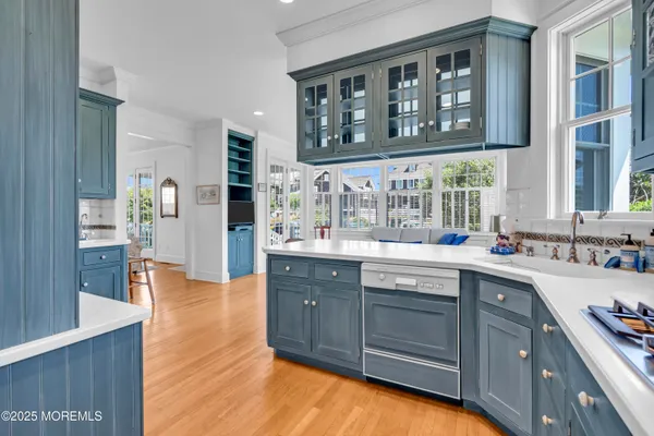 $9,500,000 | 634-640 East Avenue, Bay Head, NJ 08742