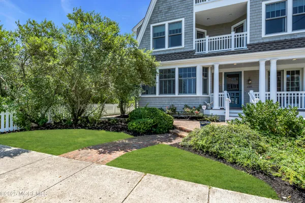 $9,500,000 | 634-640 East Avenue, Bay Head, NJ 08742