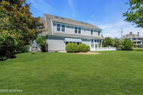 $9,500,000 | 634-640 East Avenue, Bay Head, NJ 08742