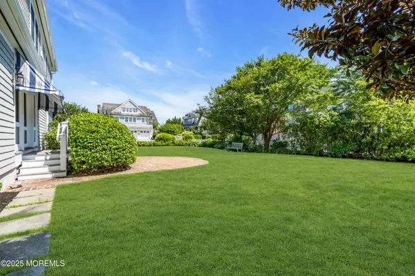$9,500,000 | 634-640 East Avenue, Bay Head, NJ 08742