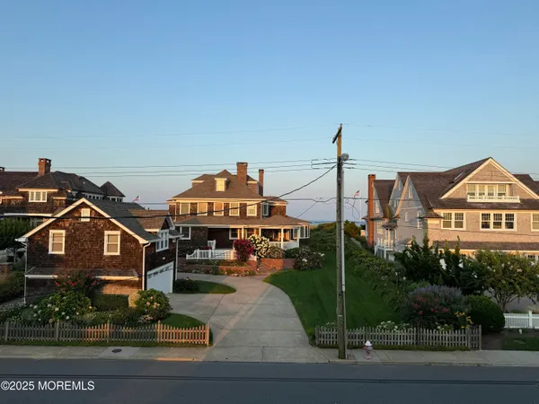 $9,500,000 | 634-640 East Avenue, Bay Head, NJ 08742