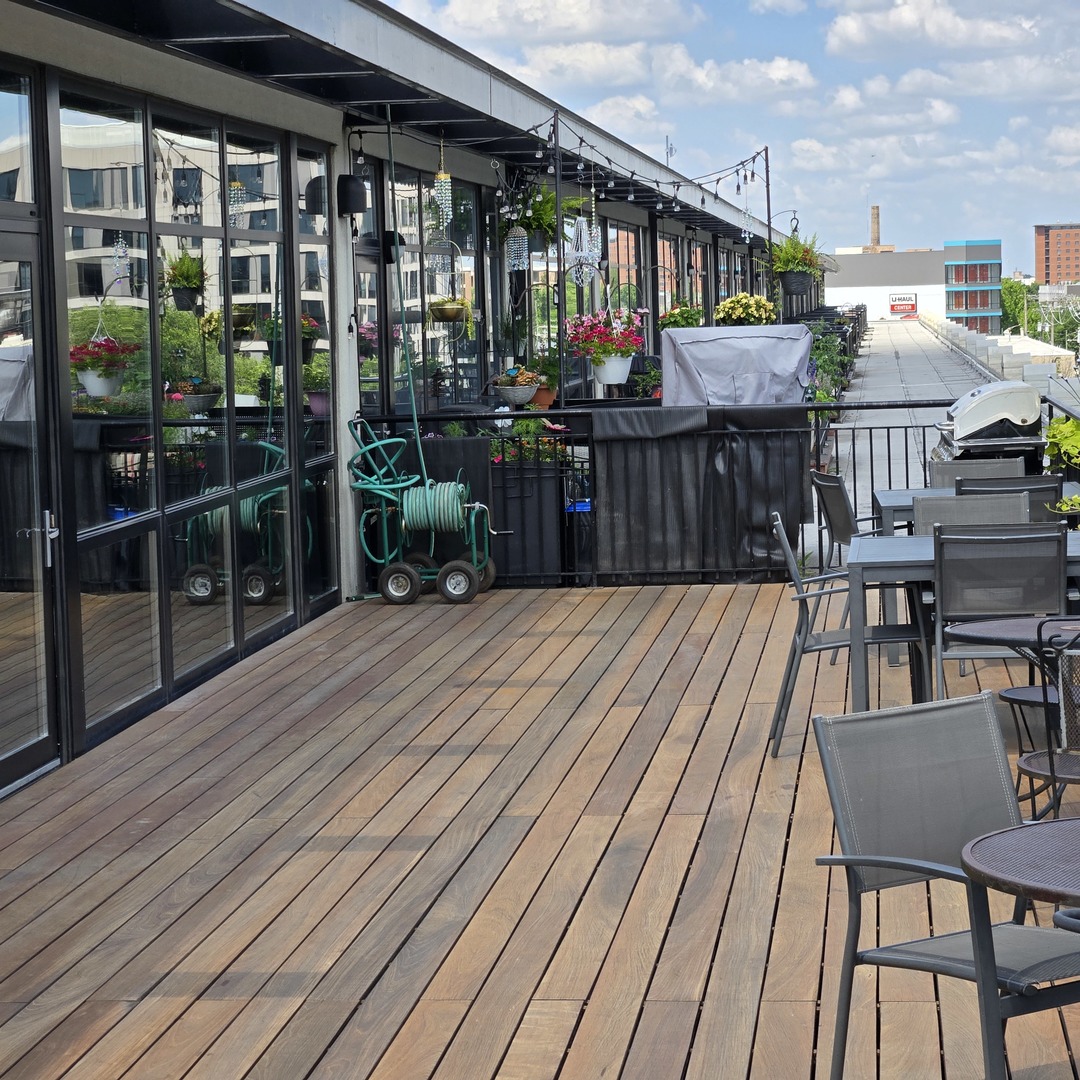 1111 West 15th Street, Unit 228 Chicago, IL 60608 - Photo 28 of 32 a balcony view with a seating space