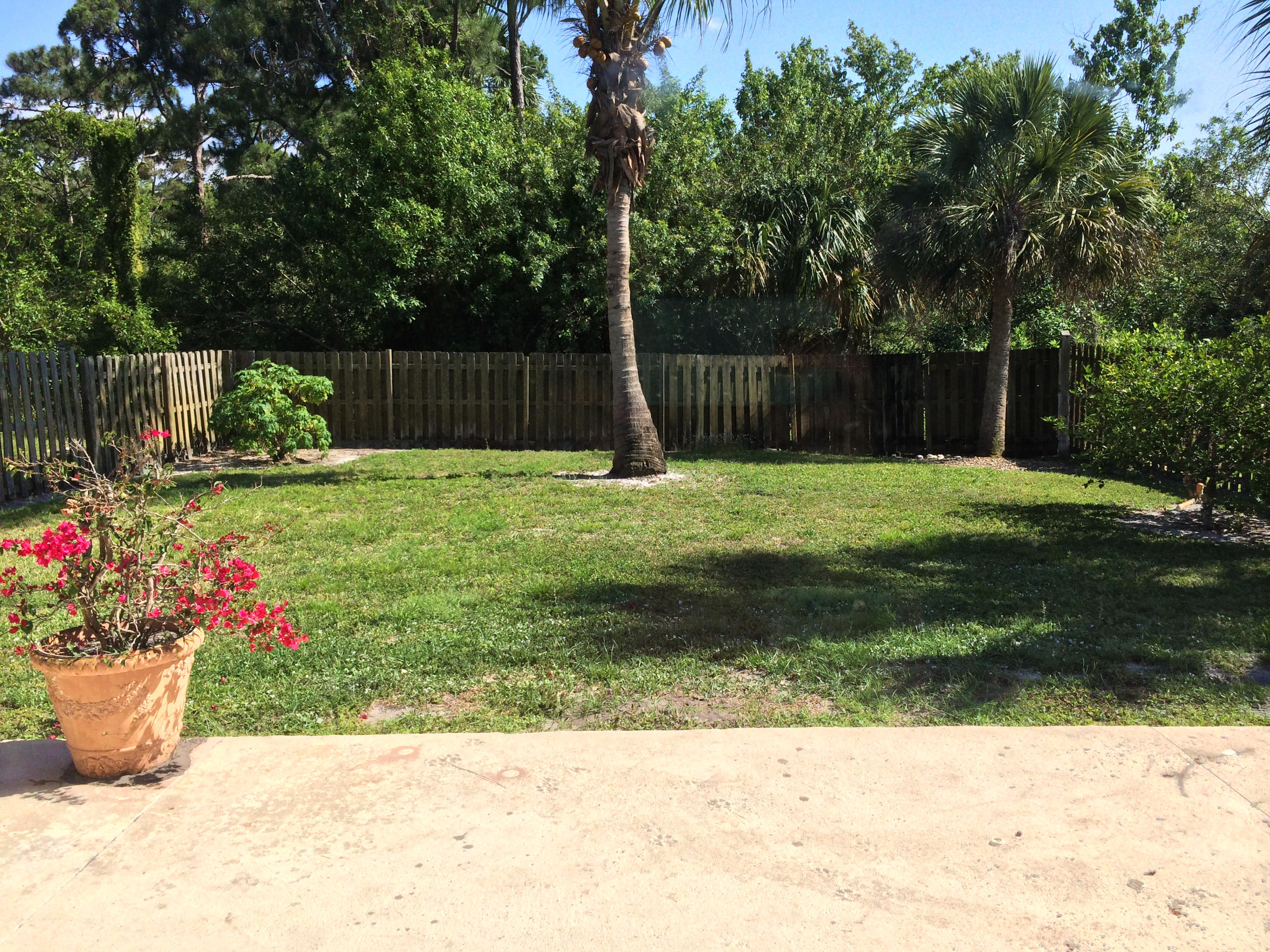 6906 Mitchell Street Jupiter, FL 33458 - Photo 2 of 10 IMG_5498