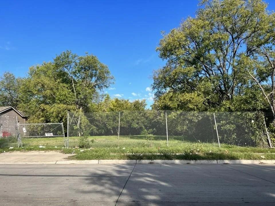 3427 Fordham Road Dallas, TX 75216 - Photo 4 of 4