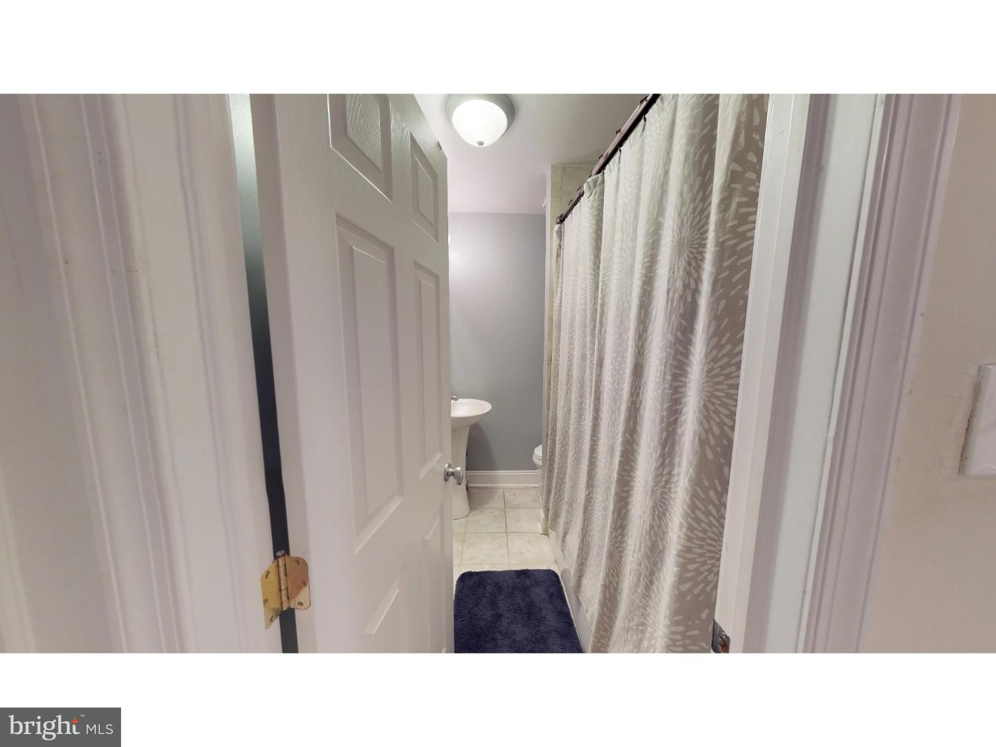 424 Ripka Street Philadelphia, PA 19128 - Photo 11 of 21 Bathroom
