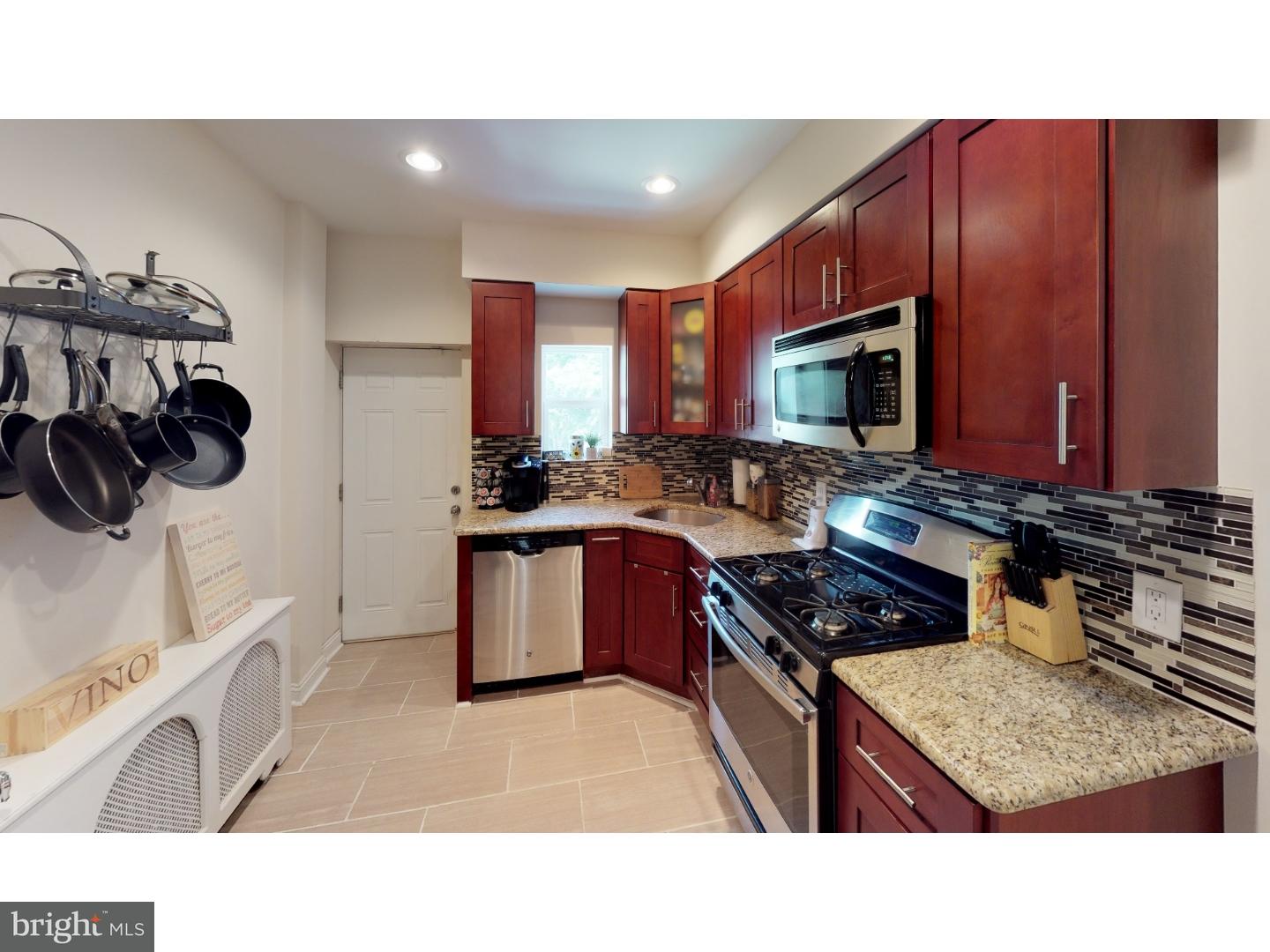 424 Ripka Street Philadelphia, PA 19128 - Photo 8 of 21 Kitchen