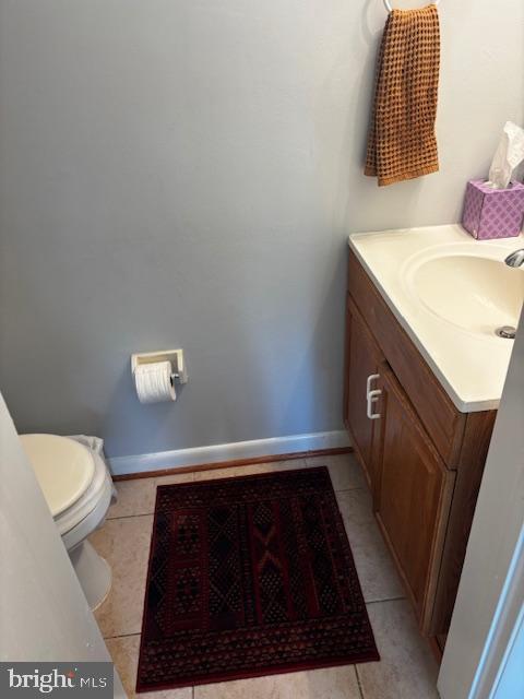 11162 Forest Edge Drive Reston, VA 20190 - Photo 10 of 21 half bath main level