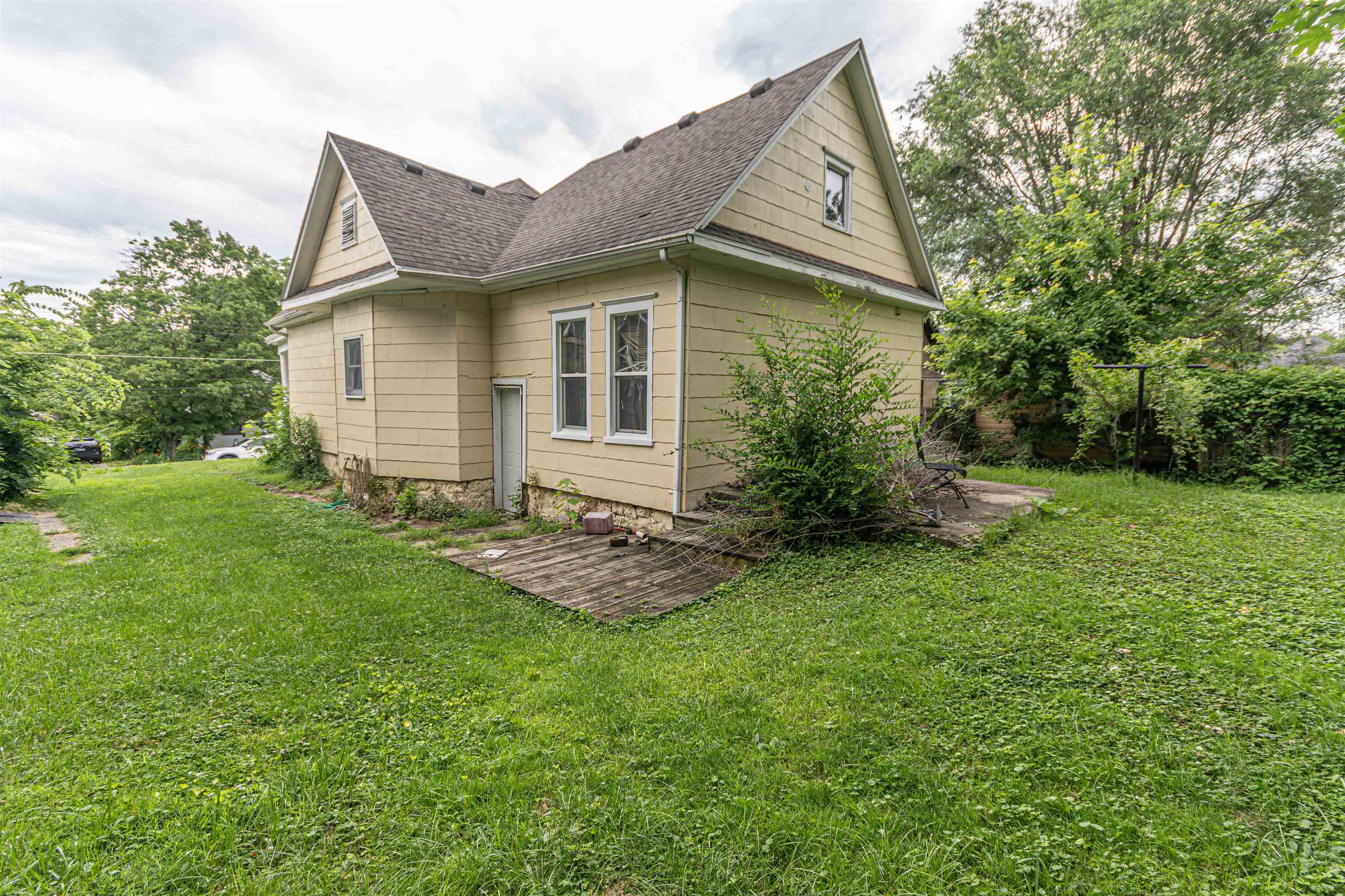 245 West Homer Street Freeport, IL 61032 - Photo 3 of 4