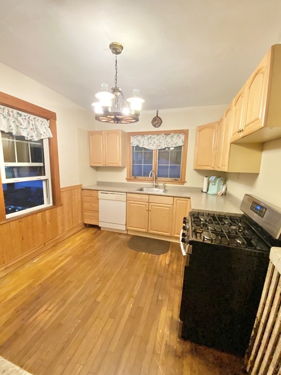 24 Buchanan Road Boston, MA 02132 - Photo 8 of 18 Gallery Image 8