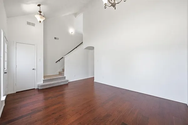 $395,000 | 2816 Memorial Drive, Denton, TX 76210