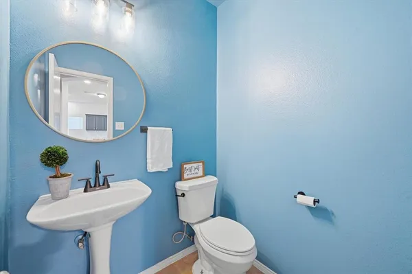 $395,000 | 2816 Memorial Drive, Denton, TX 76210