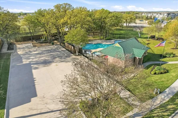 $395,000 | 2816 Memorial Drive, Denton, TX 76210