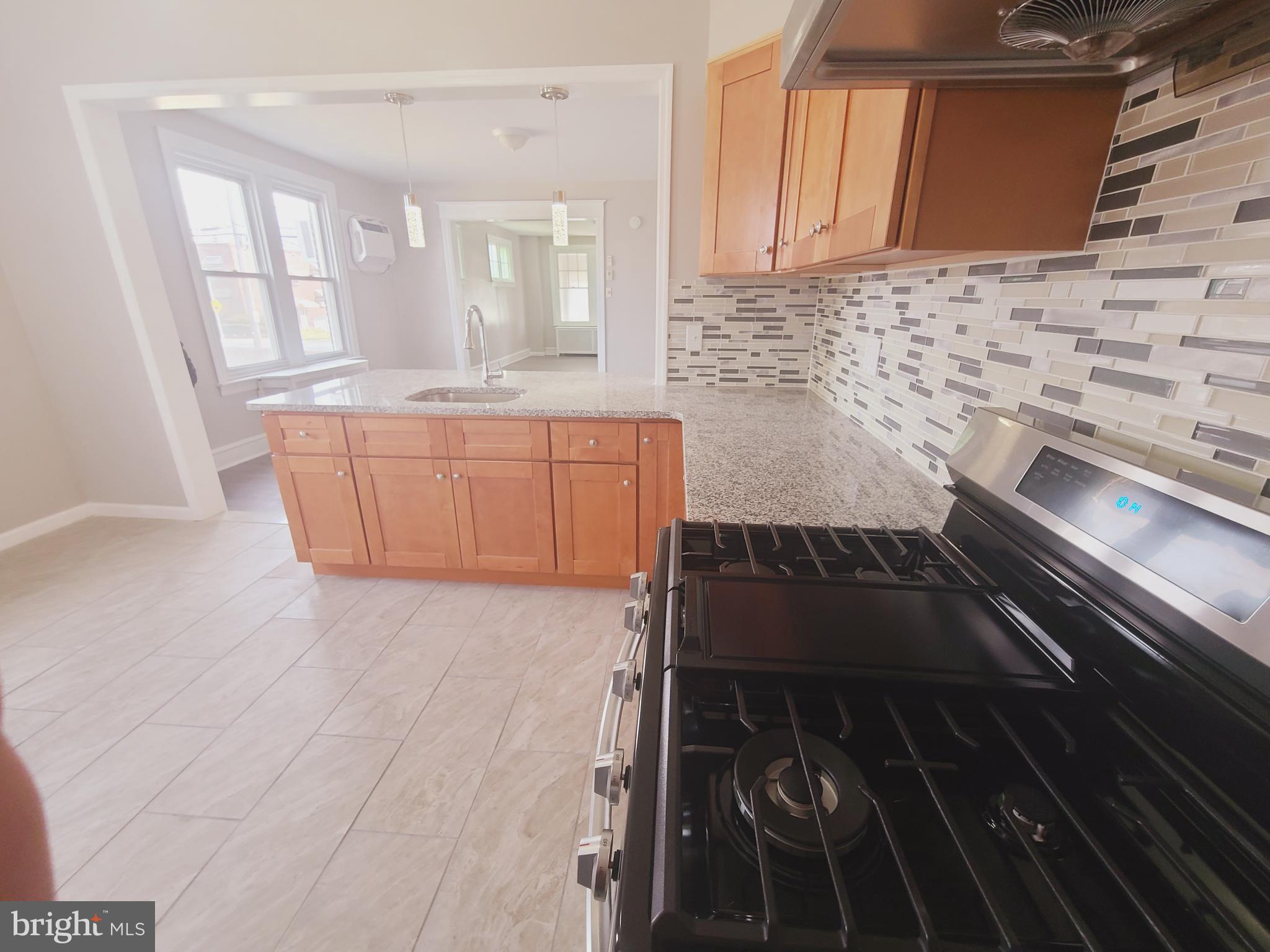 7912 Loretto Avenue Philadelphia, PA 19111 - Photo 18 of 51