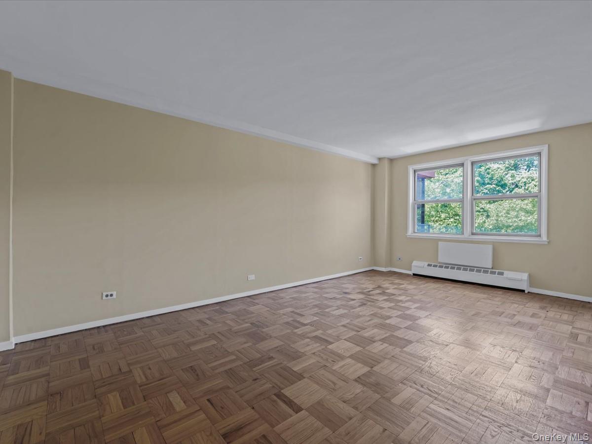 5500 Fieldston Road, Unit 4II Bronx, NY 10471 - Photo 8 of 17 an empty room with windows