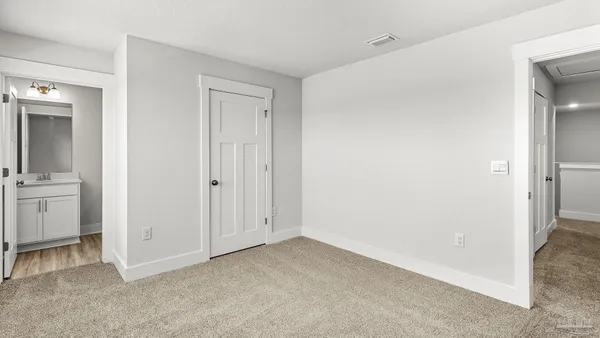 $389,900 | 8055 Fox Hunt Drive, Milton, FL 32583