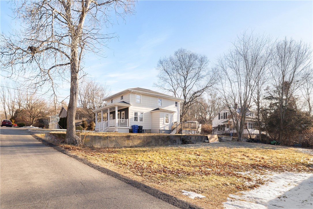 94 Kay Street Cumberland, RI 02864 - Photo 3 of 46